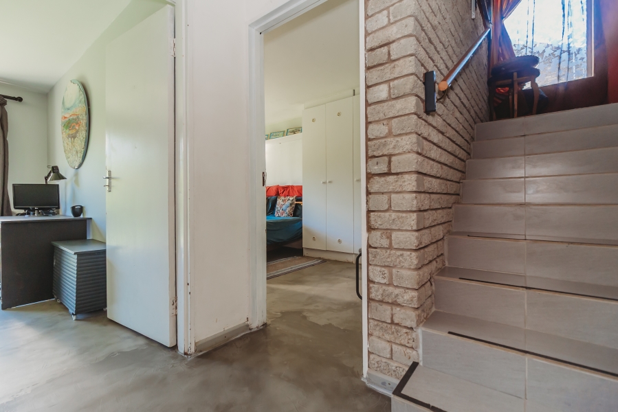 4 Bedroom Property for Sale in Denver Park Western Cape